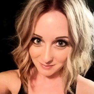 Meet your Posher, Leandra